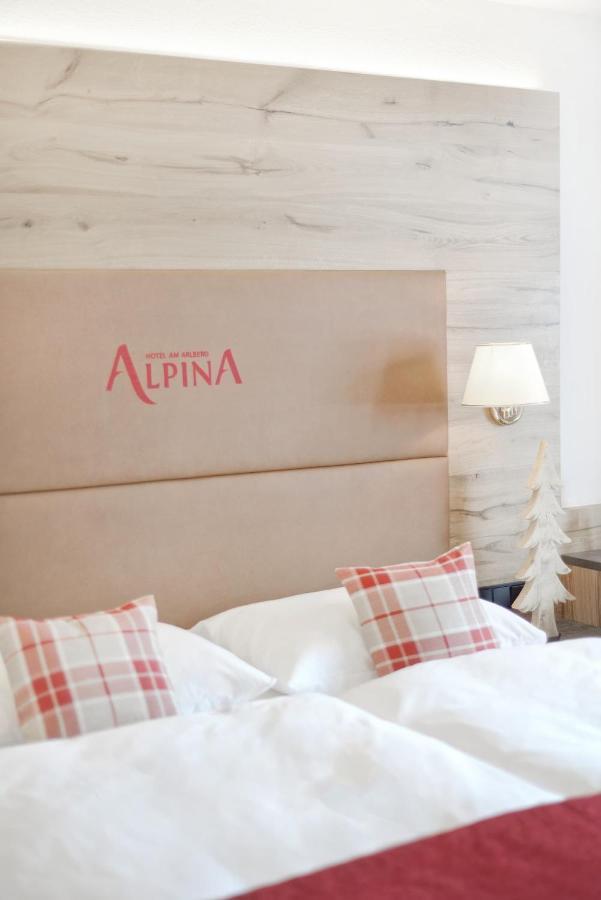 Hotel Alpina Superior Pettneu am Arlberg Bagian luar foto