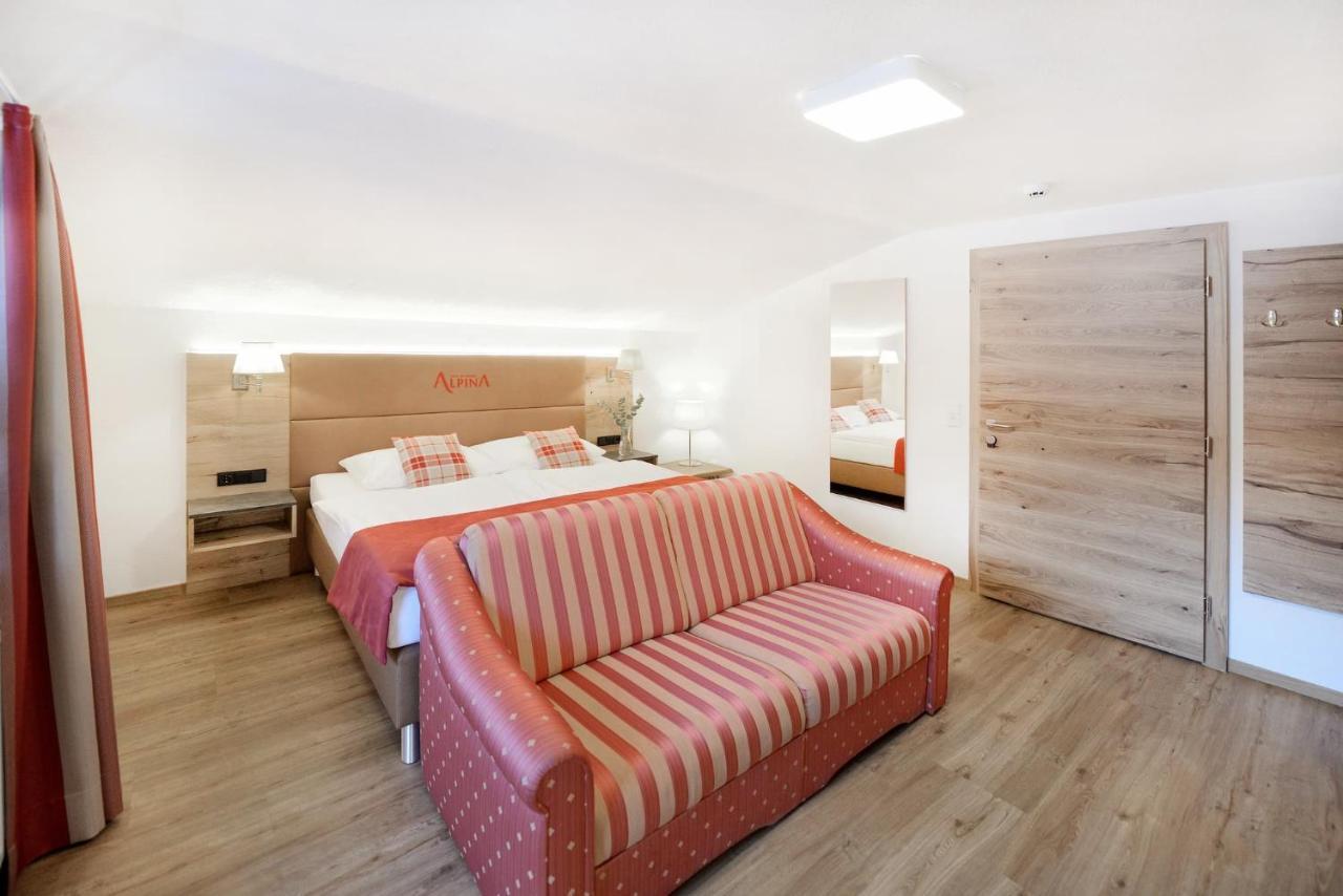 Hotel Alpina Superior Pettneu am Arlberg Bagian luar foto