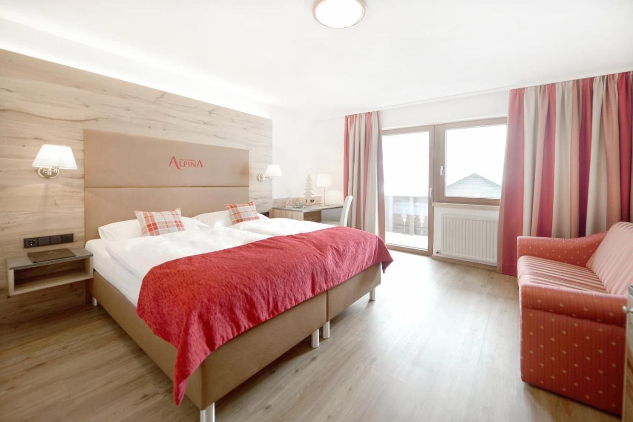 Hotel Alpina Superior Pettneu am Arlberg Bagian luar foto