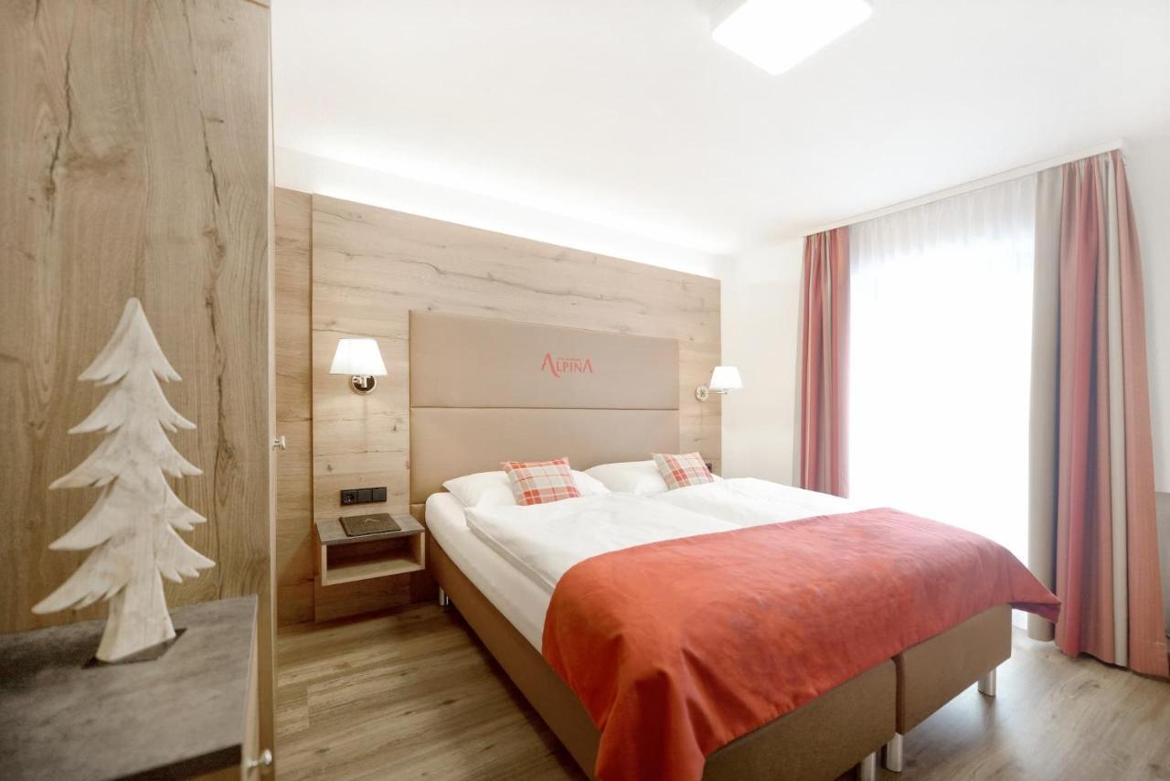 Hotel Alpina Superior Pettneu am Arlberg Bagian luar foto