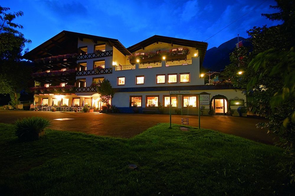 Hotel Alpina Superior Pettneu am Arlberg Bagian luar foto