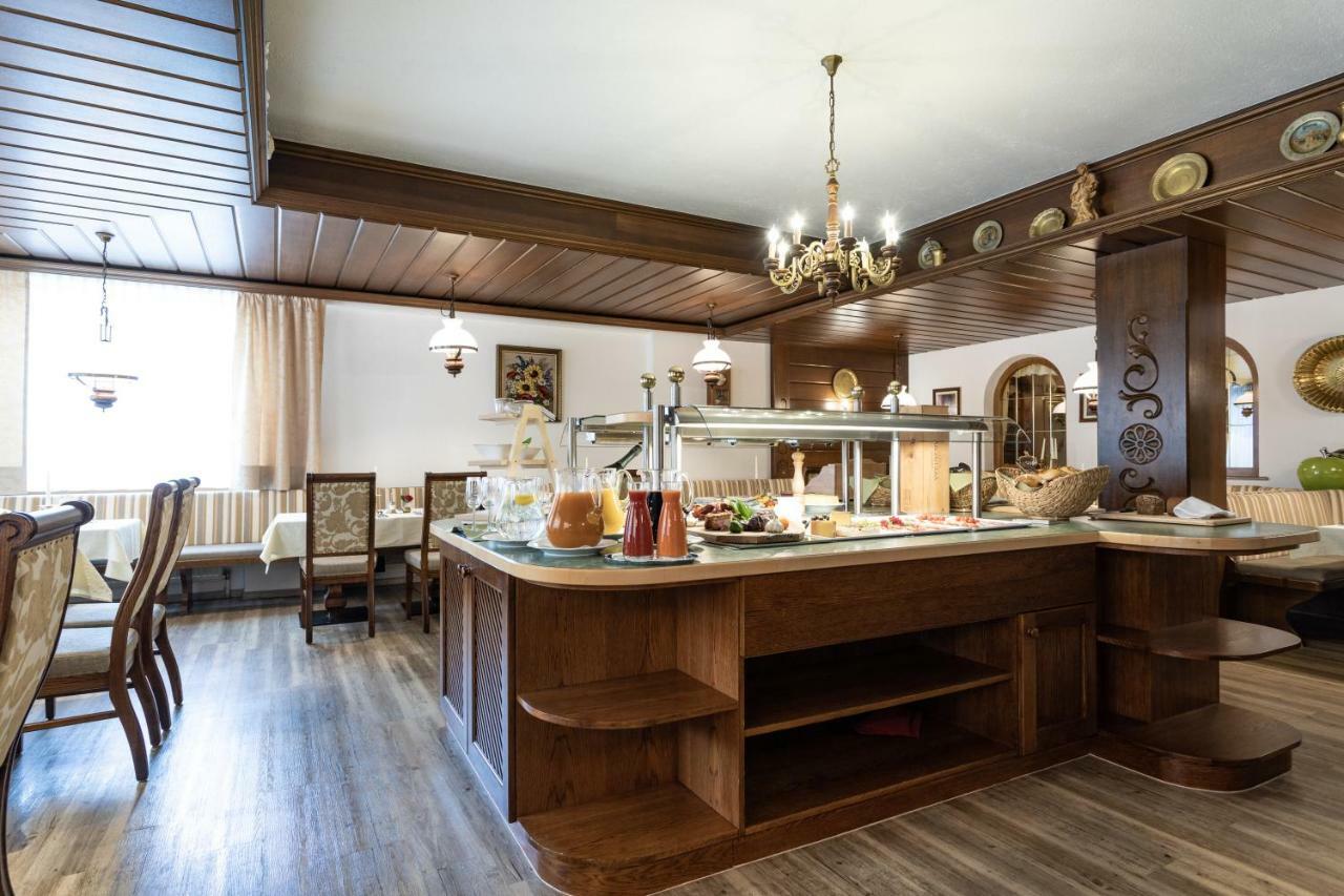 Hotel Alpina Superior Pettneu am Arlberg Bagian luar foto