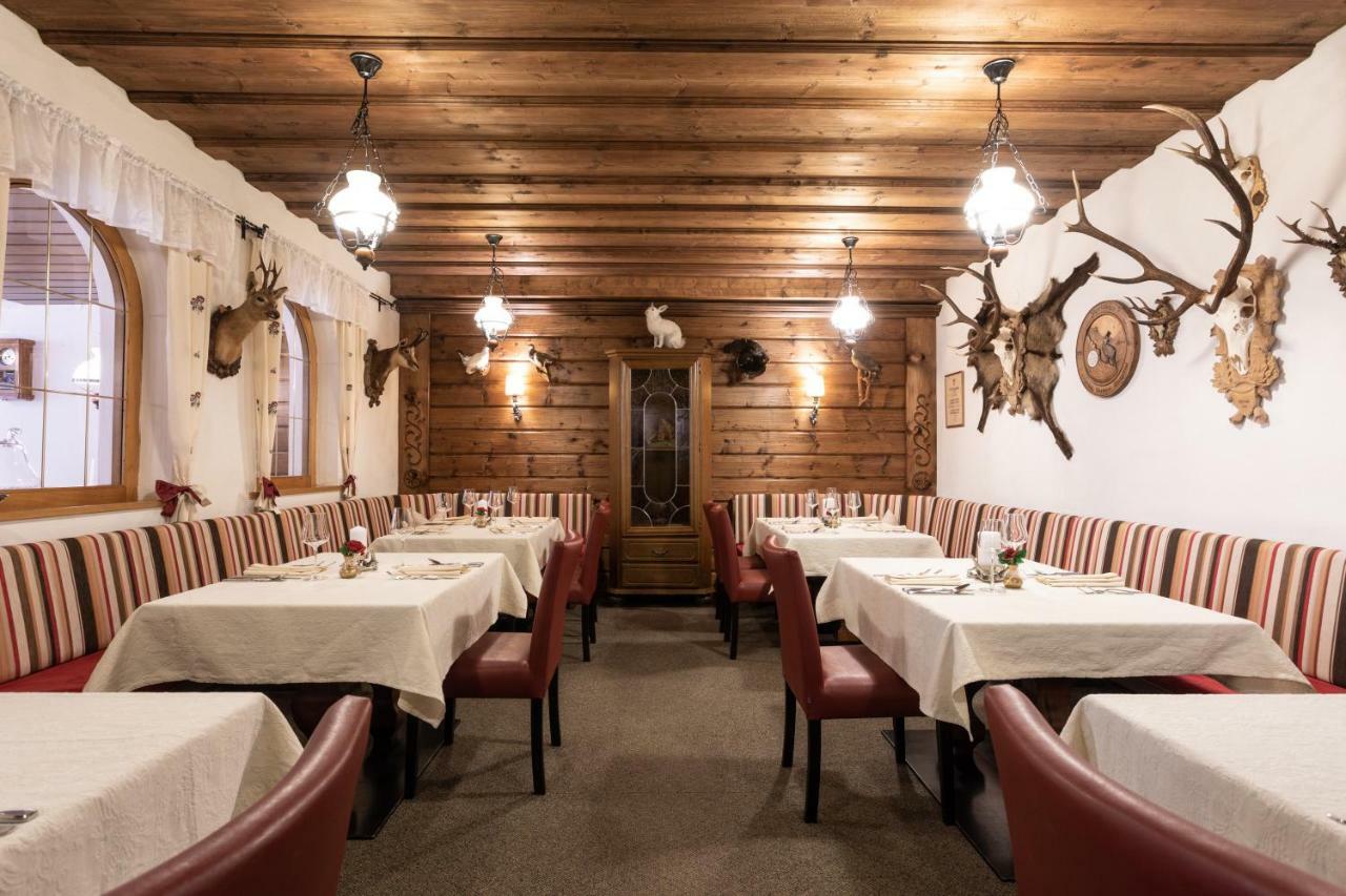 Hotel Alpina Superior Pettneu am Arlberg Bagian luar foto
